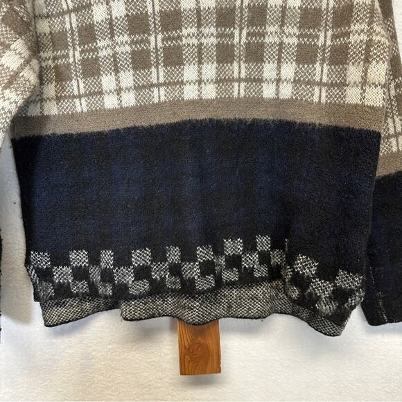 Urban Outfitters Silence + Noise Gunner‎ Plaid Long Sleeve Sweater Size XS/S - Picture 3 of 9